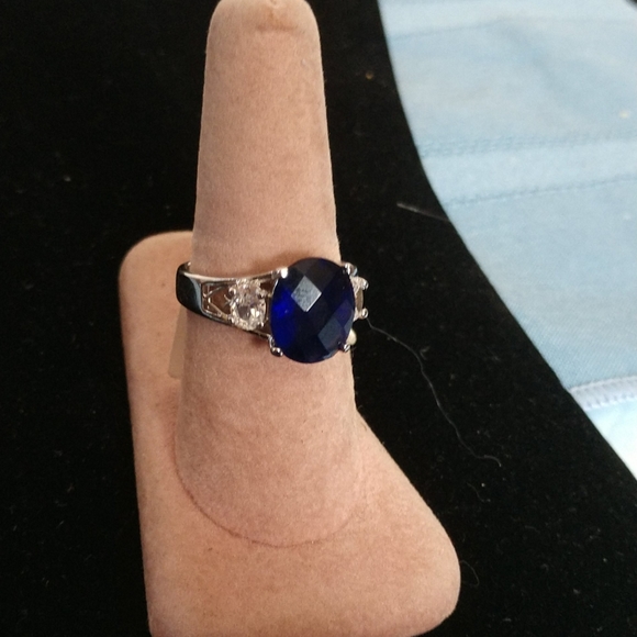 💍🆕Sterling Silver 925 Dark Sapphire Facet Stone W/2 Accent Stones NWT 9 - Picture 6 of 12